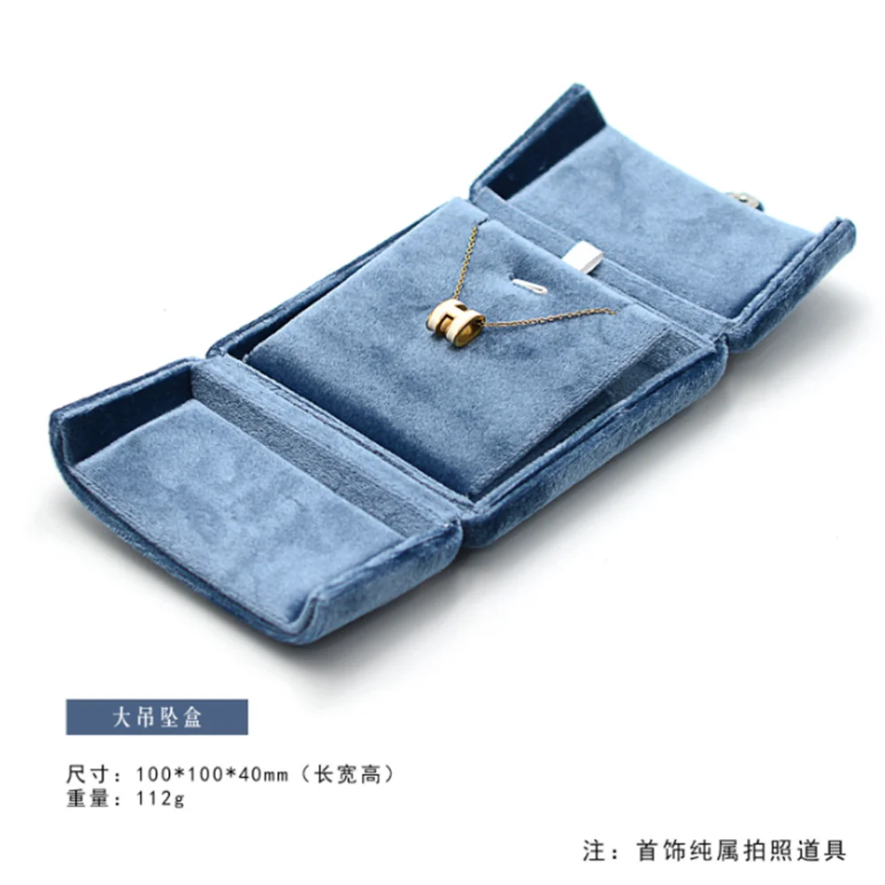 Elegant Mist Blue Velvet Jewelry Box - Luxury Travel Accessory Organizer for Earrings and Necklaces