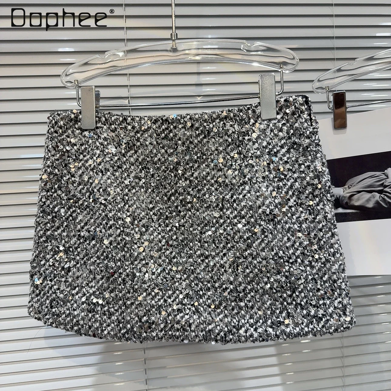 

Sexy Ladies Sequined Tweed Mini Skirt 2023 Winter New Elegant Woman Silver Gray Exposure-Proof Slim Fit Short Hip Skirts