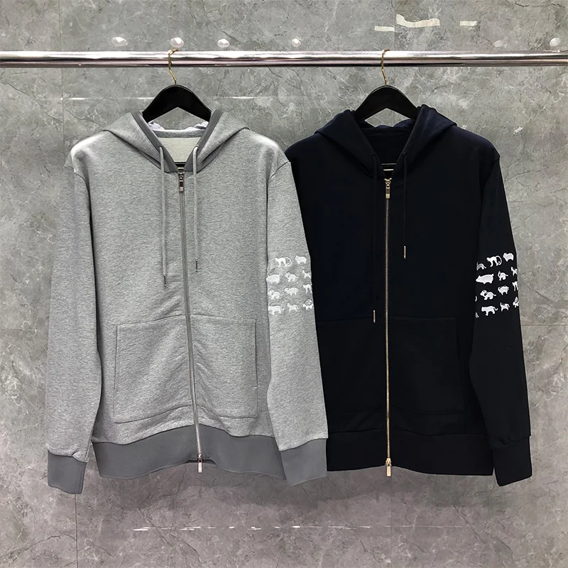 

TB THOM Sweatshirt Autunm Winter Hoodies Fashion Brand Men's Hoodies Classic Cotton Jersey Animal Image Embroidered 4-Bar Coats