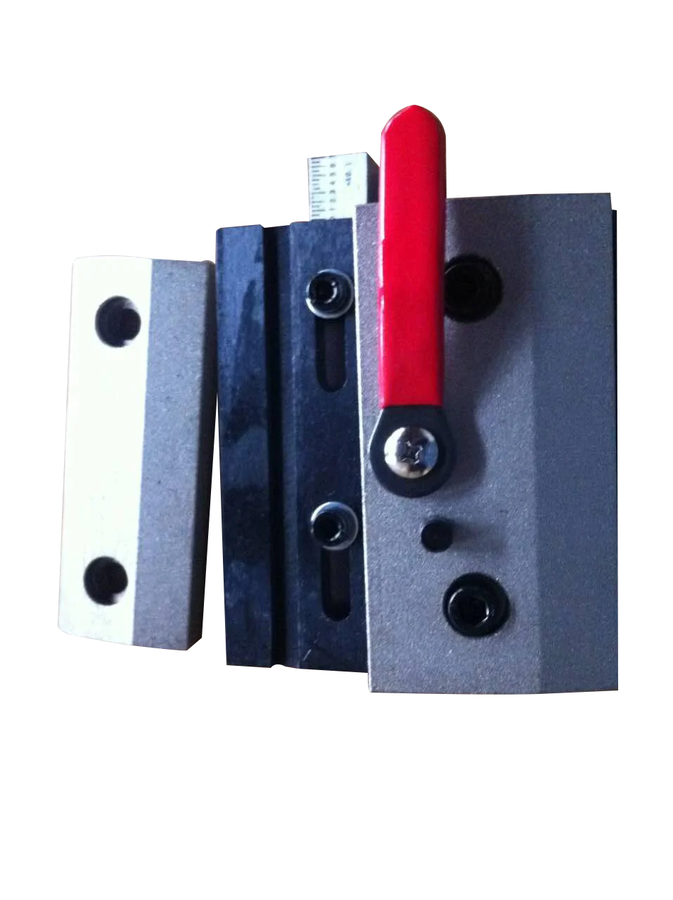 Press brake tooling quick clamp device