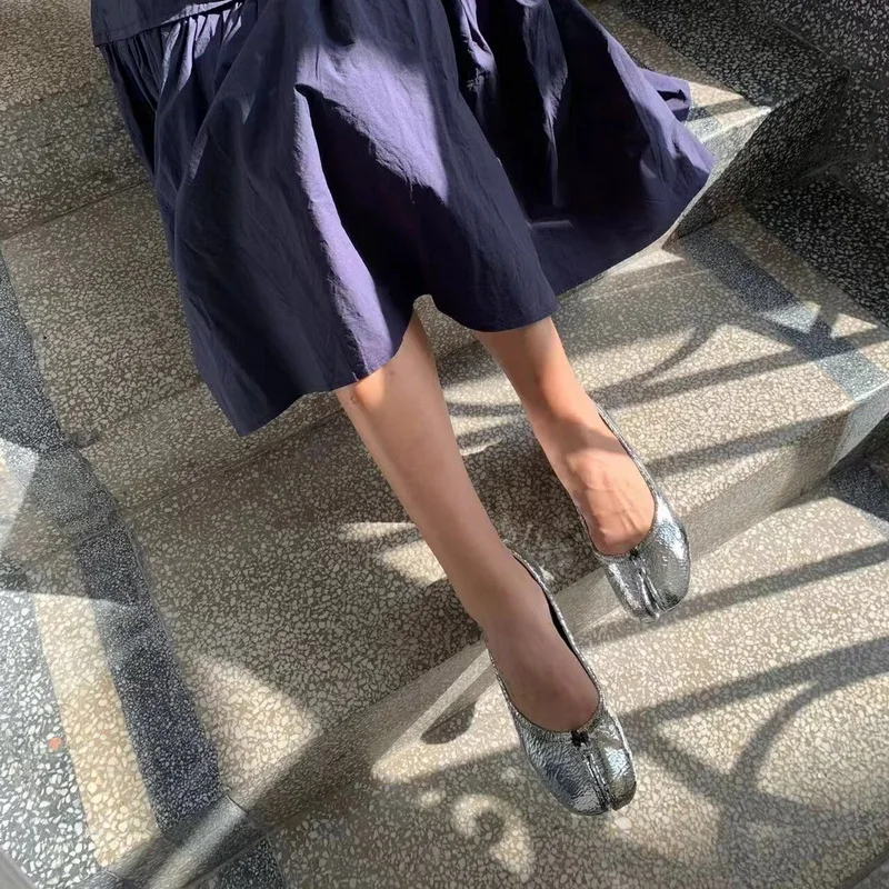 2024 Tabi Broken Mirror Ballerina Women Slip-ons Metallic Split Toe Ballet Flats Luxury Brand Designer Girls Casual Flat Shoes 2