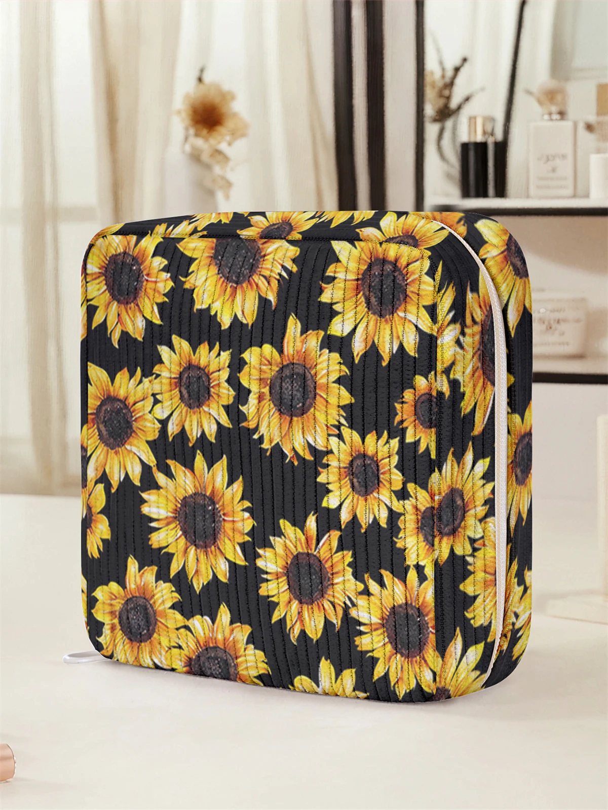 Sunflower pattern printed sanitary napkin storage bag, women's lightweight tissue bag, sanitary tissue bag