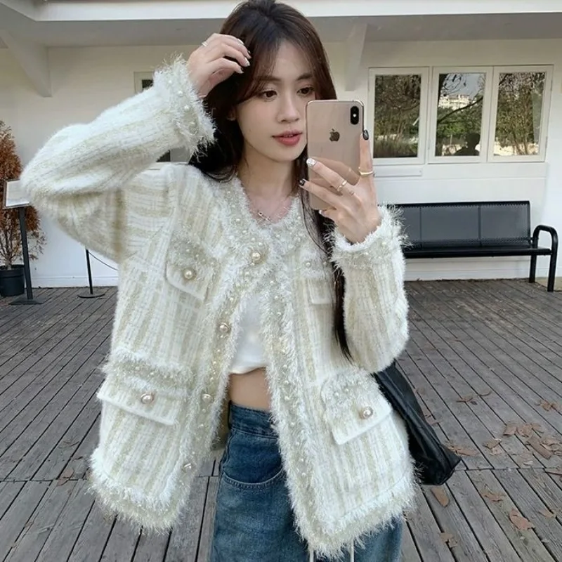 2024 New Fashion Tassel Small Fragrant Wind Jacket Women Elegance Sense of Design Pearl Outwear Female Casual Knitted Cardigan