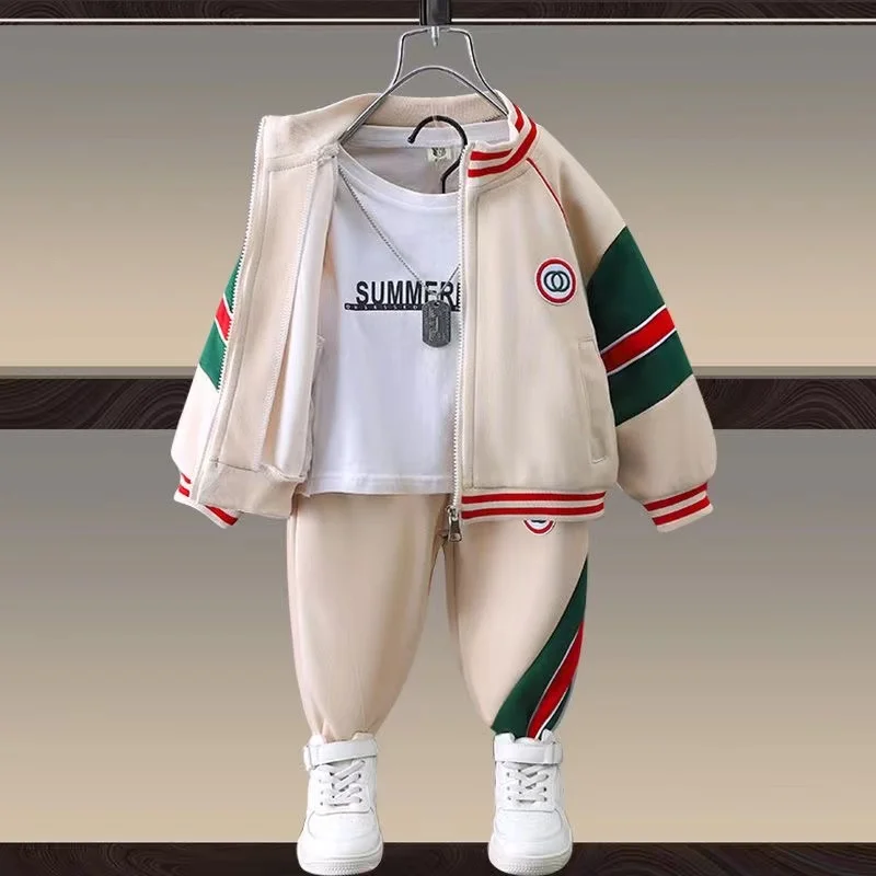 

Boys Spring And Autumn Set New Children's Red and Green Splice Casual Two Piece Set Of Children's Clothing Fashionable Clothes
