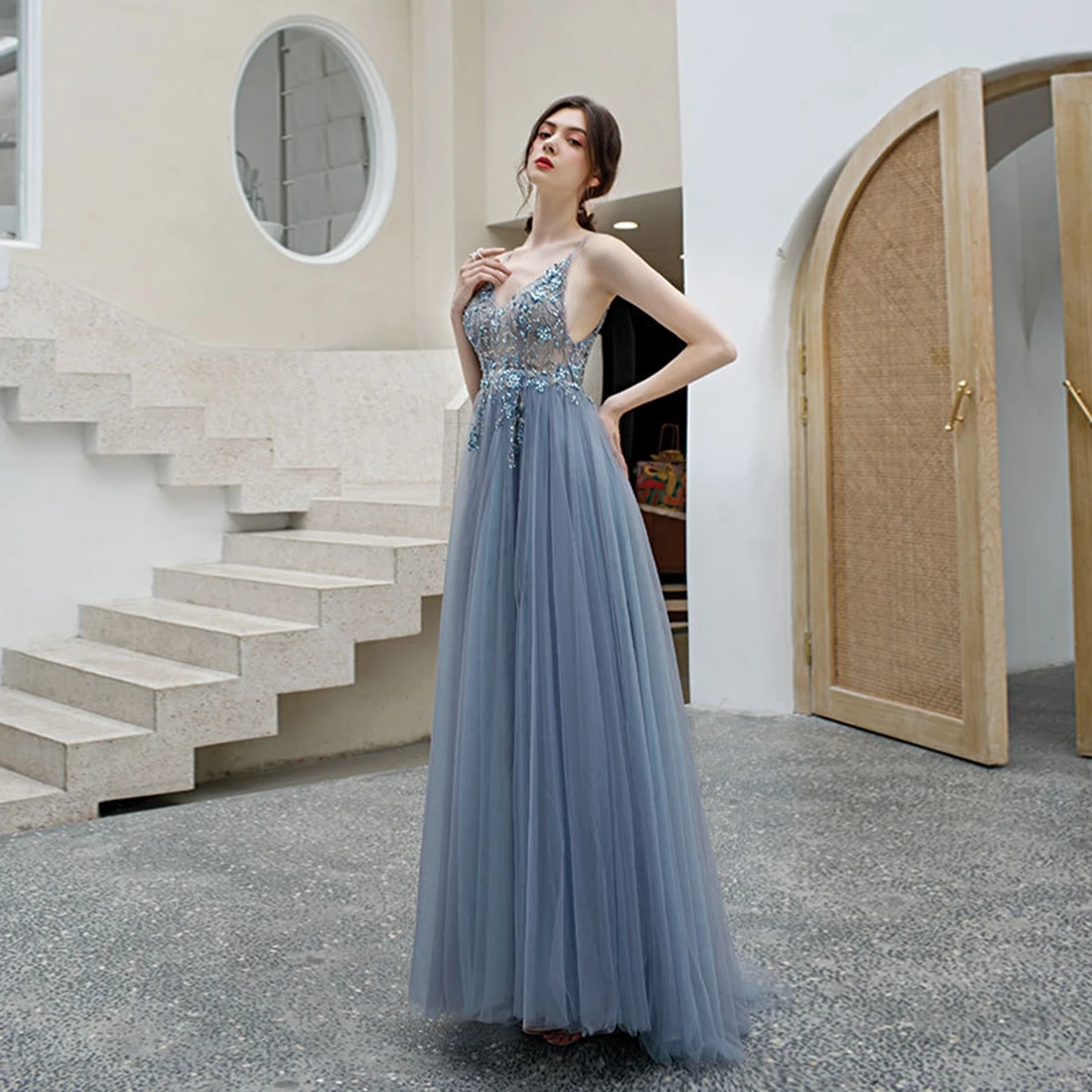 Forest Style A-Line Prom Dresses V-Neck Embroidered Tulle Floor-Length Party Dress