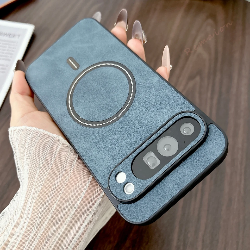 Luxury Magnetic Retro Leather Armor Phone Case - Shockproof Protector Cover