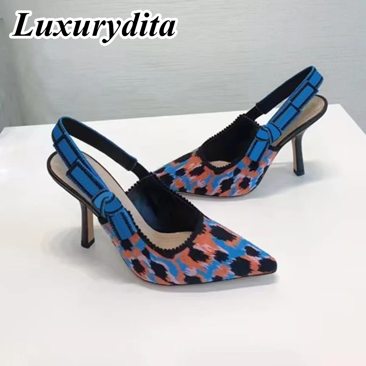 

Top Quality Luxury Womens High Heel Sandal Casual Lace Fashion Embroidered Muller Flat Shoes Designer Silk Leather Soled XY142