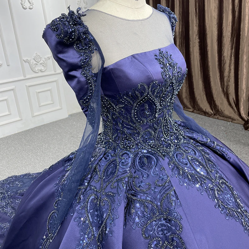 Рисунок 4 - Женское бальное платье janceber