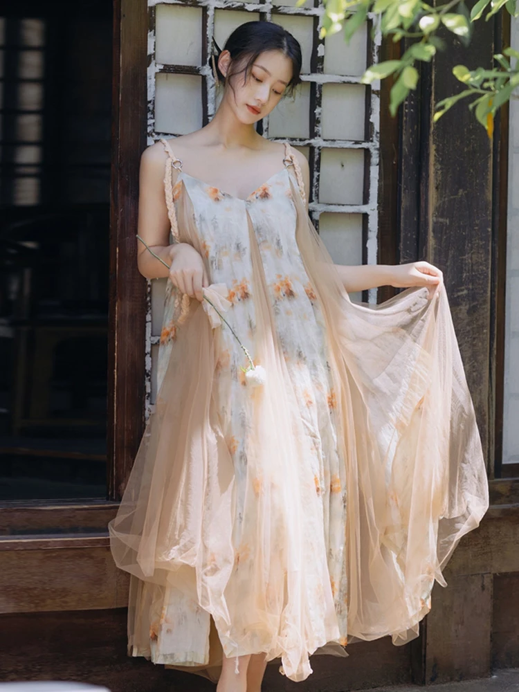 

Summer new women's Bohemian travel beach style halter long dress vintage print patchwork mesh dress with a backless
