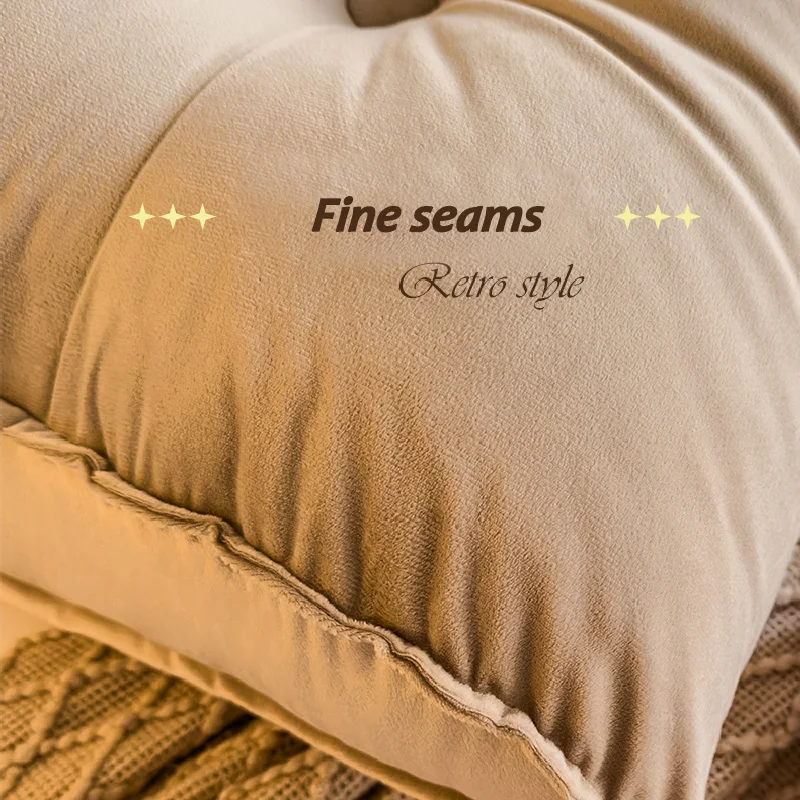 �� �Ӹ��� ���� �ﰢ�� ����, �ʷ��� �ִ� ���� ���� ����� ������ ���� ħ��, ���̺��� ������ �޽� �㸮 �� ���� �ﰢ ����� ���� ����̴������� ���� ���� ħ�� ����̰� �������� ��������� ����� ���� ��