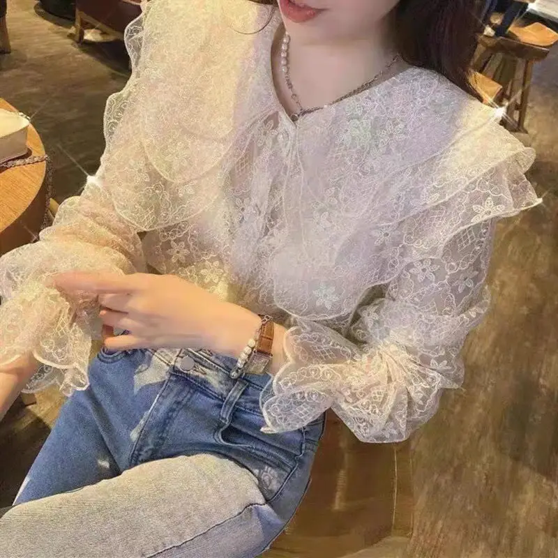

Baby neck lace shirt blouse 2023 autumn fashion lapel heavy industrial lace shirt women foreign style lace shirt blouse female