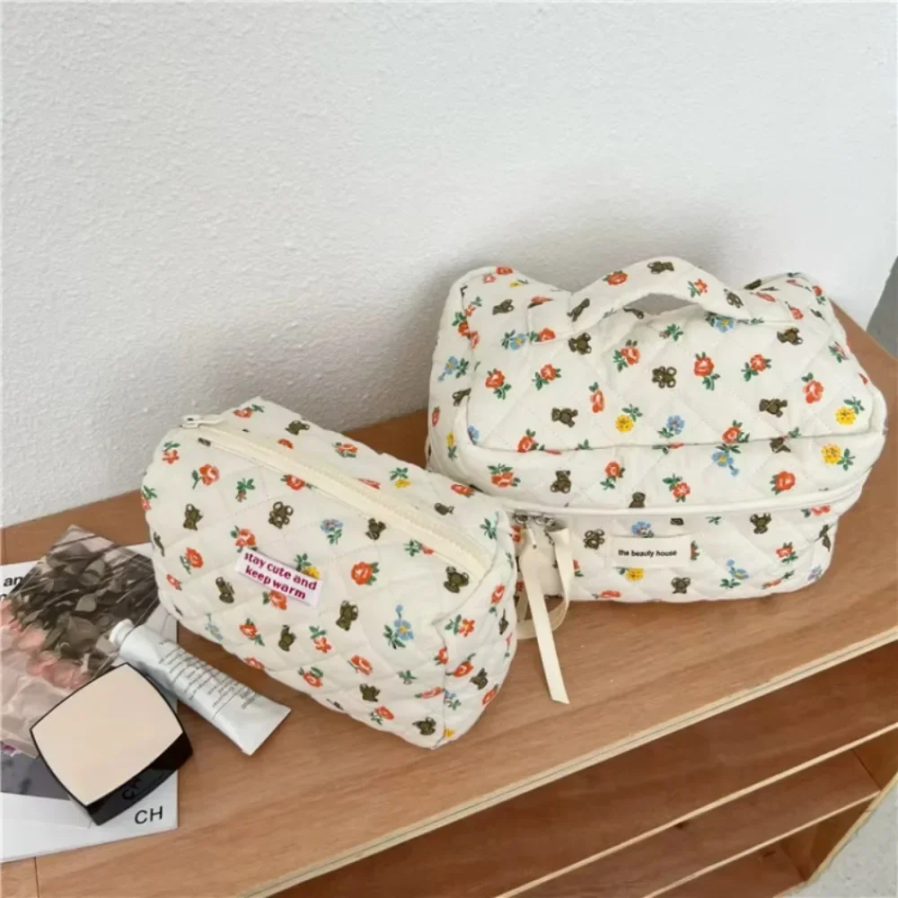 New Ins Bear Print Cosmetic Bag - Large Quilted Flower Makeup Pouch, Travel Toiletry Case with Zipper, Cute Necesser Organizer