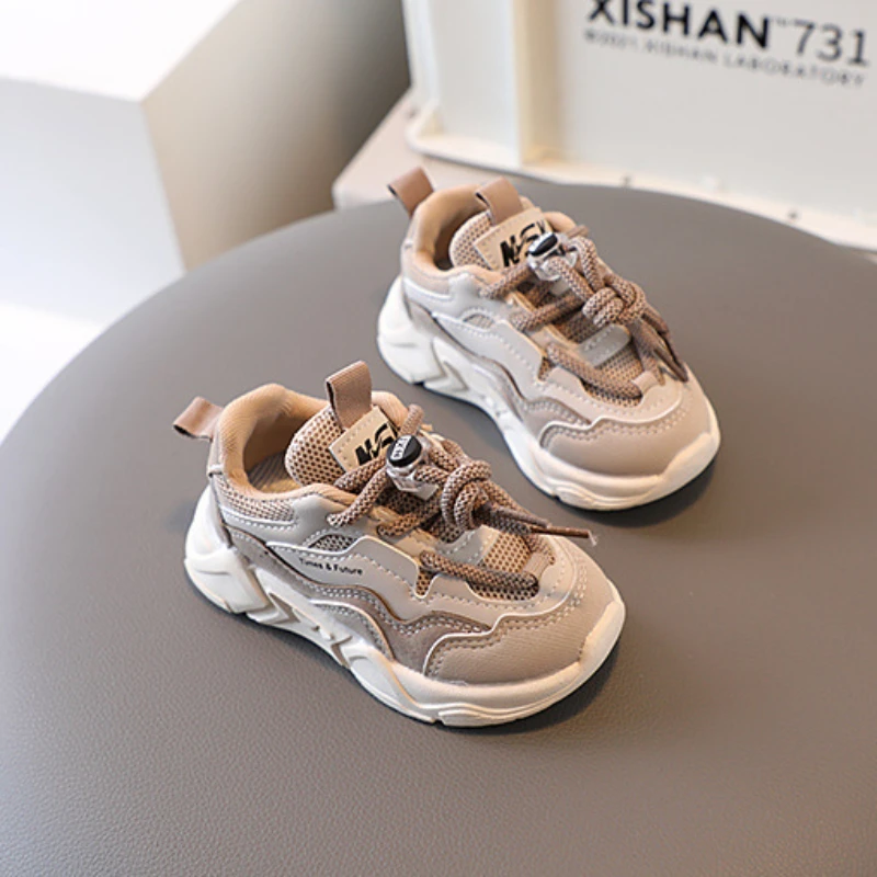 Mesh Breathable Kids Sneakers for School and Sports