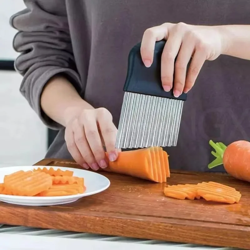 Multifunction Stainless Steel Wolf Teeth Potato Knife Creative Wavy Vegetable Slicer Household Kitchen Tool French Fry Knife