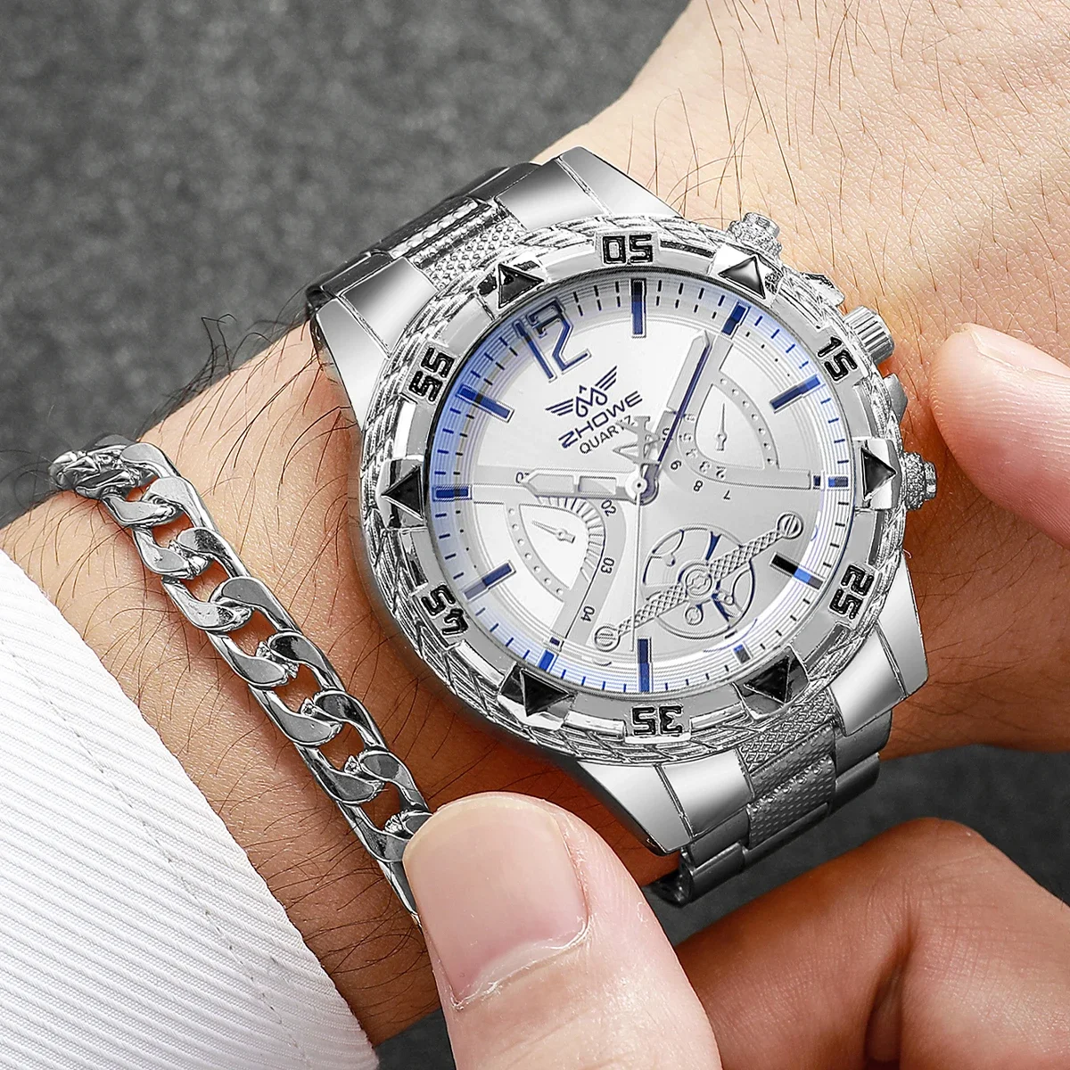 4pcs Fashion Mens Watch Casual Gold Strap