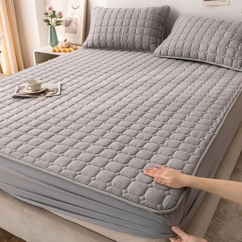 Air-Permeable Quilted Mattress Cover Soft Sanding Fabric Bed Pad