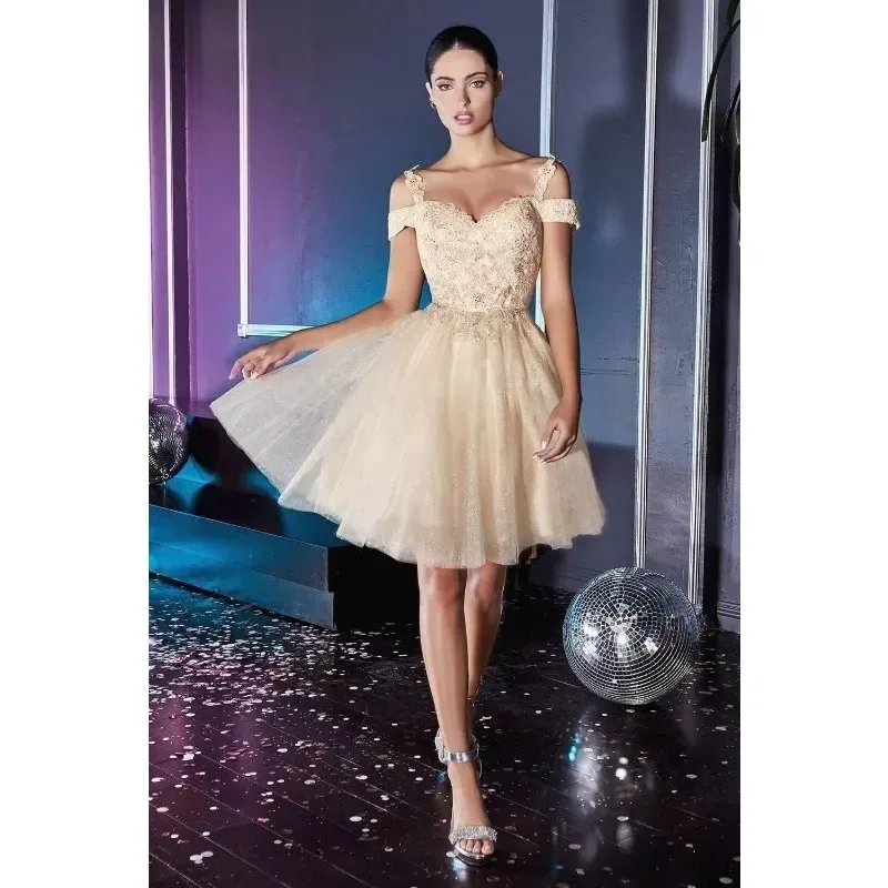 

Wakuta Sparkly Lace Applique Homecoming Dresses Cold Shoulder Tulle Short Beaded Prom Cocktail Party Gowns Quinceanera Dresses