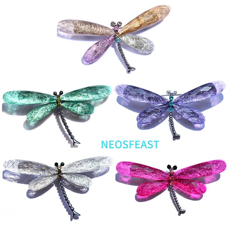 Green Color Dragonfly Brooch for Women Elegant Crystal Brooch Breast Pin Ladies Gifts Party Dress Accessories Fashion Jewelry