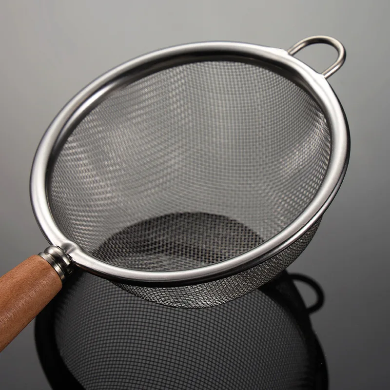 Kitchen Utensils Set Stainless Steel Colander with Wooden Handle Multi-function Filter Mesh Flour Sieve Baking Tools Heat Oil Insulation Grid