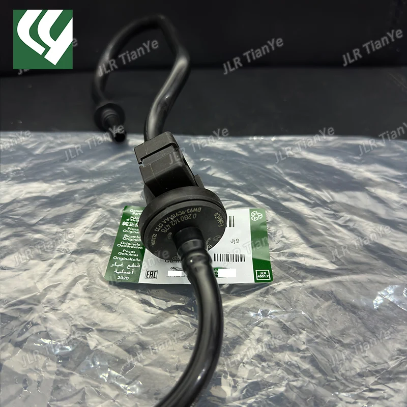 Valve Vapor Canister Purge Valve LR010749 AJ811695 LR172648 For Range Rover LR4 Found 2010 -