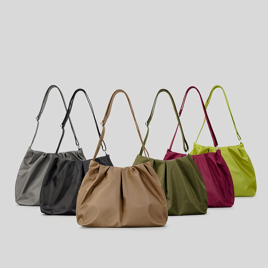 

Casual Nylon Large Capacity Tote Bag Designer Ruched Women Shoulder Bags Hobos Crossbody Bag Simple Big Shopper Purses 2023 Sac