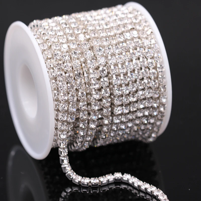 

shiny Rhinestone Trim 1 Row 4.4mm Ss18 clear glass Rhinestones Chain 10 Yards/lot silver Metal compact base for Wedding Dress