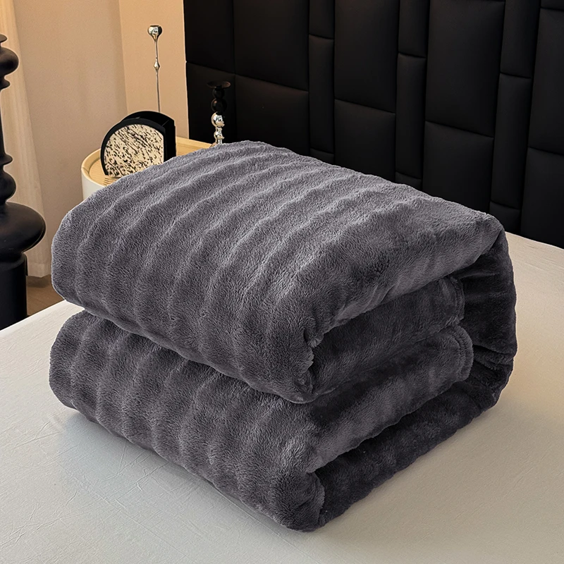 Luxurious 3D Bubble White Plush Fleece Blanket - Ultra-Soft Textured Throw