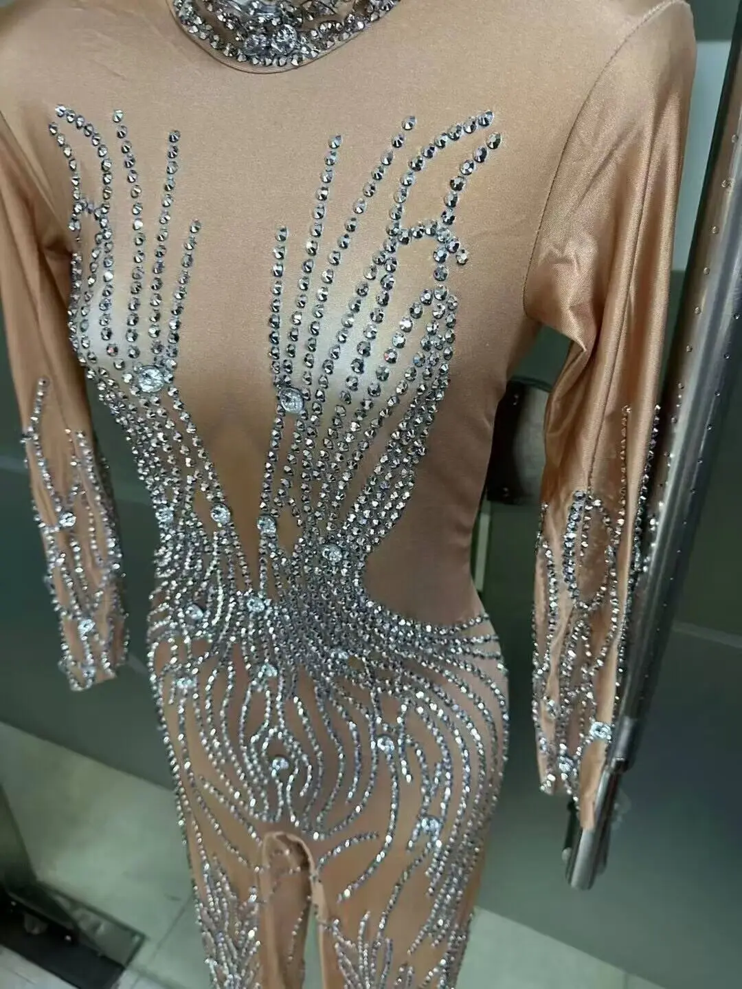 

Luxury Bithday Outfit Rhinestones Nude Jumpsuit Sexy Performance Bodysuit Female Singer Rompers Wear Dance Wear