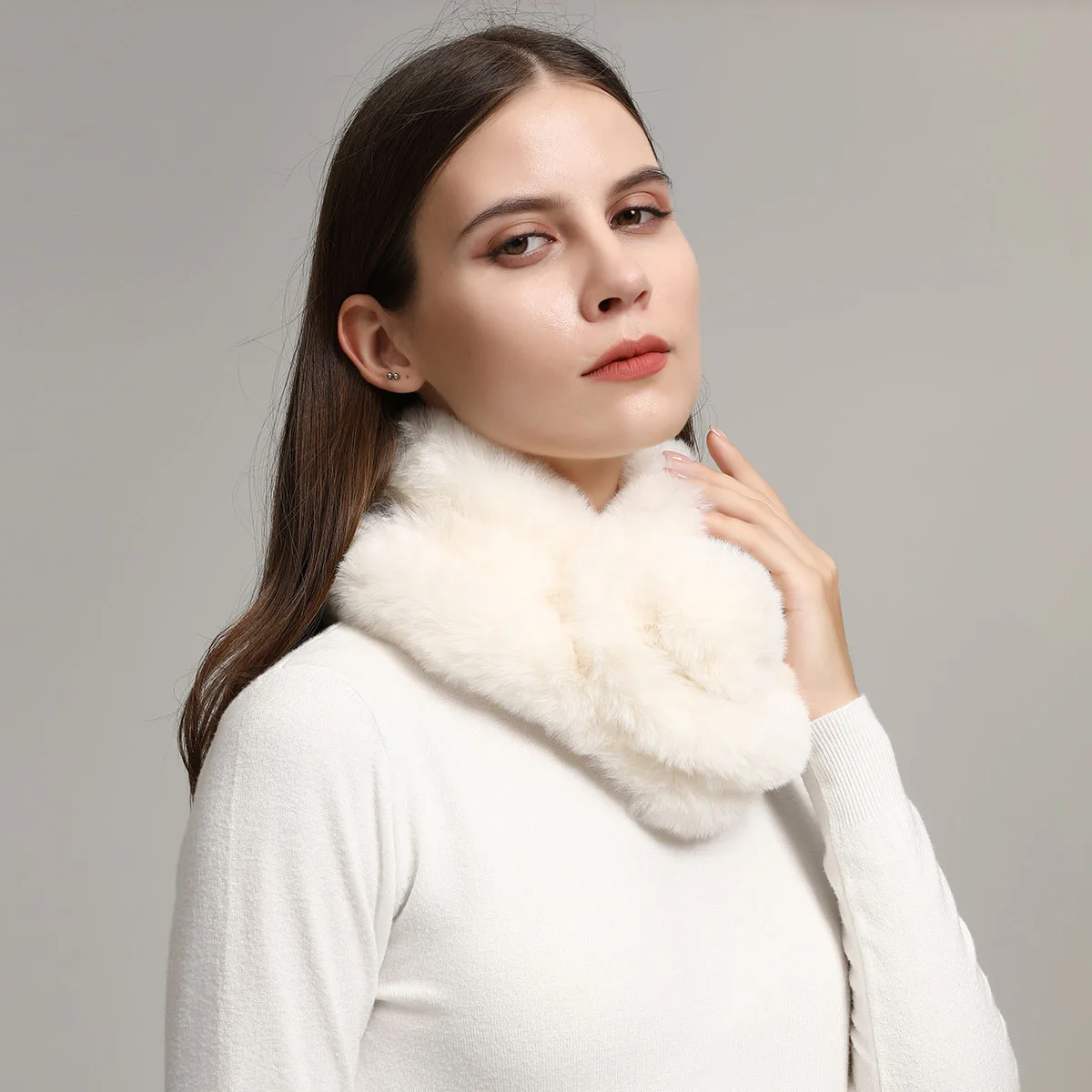 

2024 New Rabbit Fur Scarf Women Winter Warm Soft Furry Scarves Casual Female Lady Outdoor Neck Warmer Collar