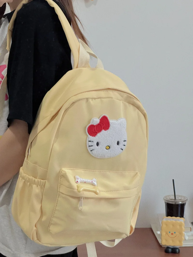 Рисунок 2 - Рюкзак Hello Kitty для студентов Sanrio