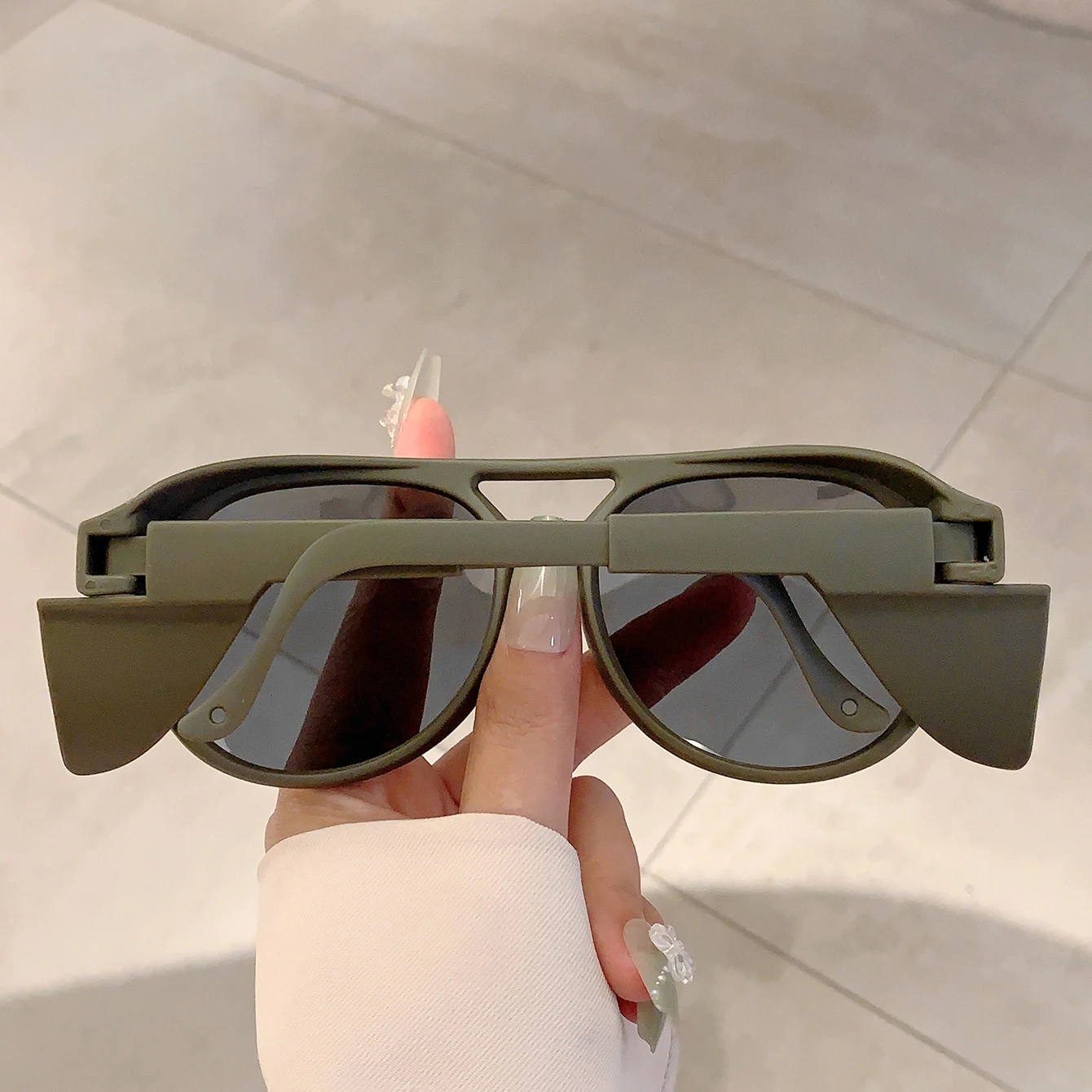 KAMMPT Modische Champagner-Sonnenbrille für Damen, Übergröße, quadratisches Design, Outdoor-Dekoration, Sonnenbrille für Wandern, Reisen – Detail 5
