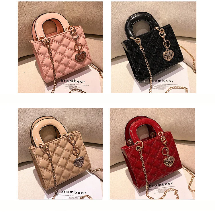 

PU Crossbody Bags Women 2023 Spring Fashion Luxury Designer Clutch Diamond Stripe Chain Female Trend Big round Handle Handbags