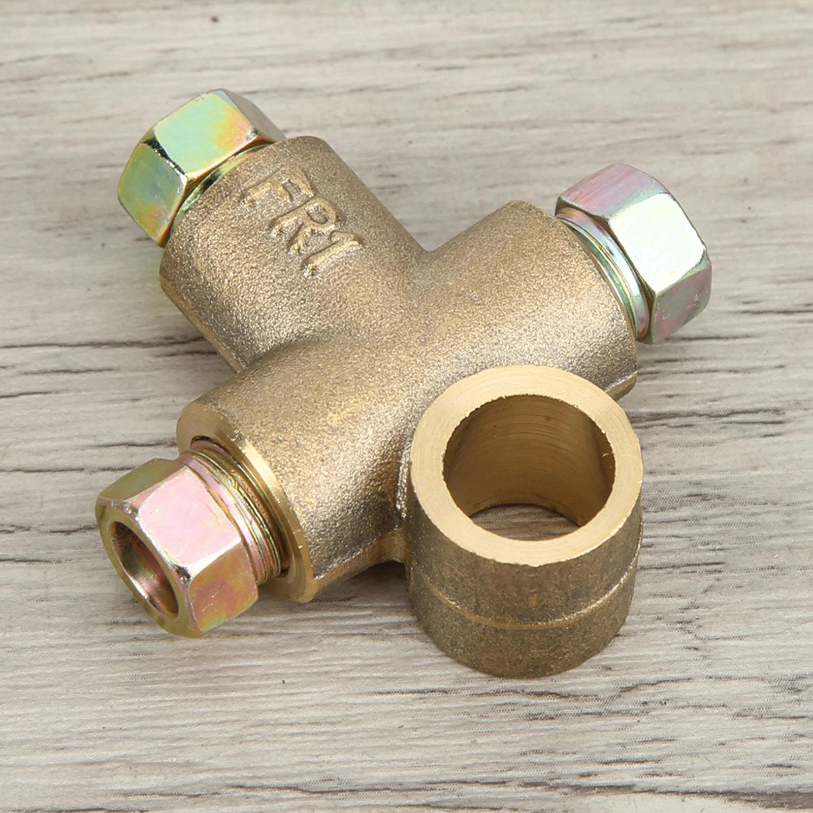 3 Way T shape Brake Tee With 3 Male Nuts Short Union M10 3/16in Pipe 10mm brake oil connector,brake adapter,parts adapter