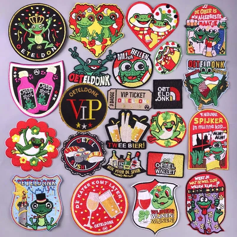Boze grommende dierenkop geborduurde patch, dieren borduurwerk Boze grommende dierenkop geborduurde patch, dieren borduurwerk