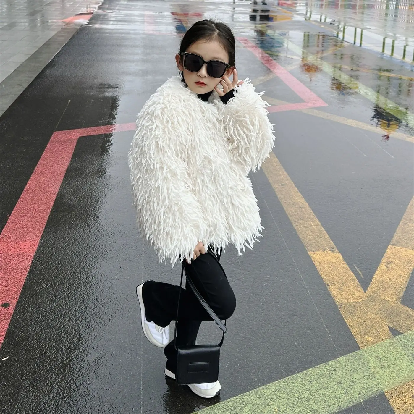 Children's jacket lifestyle image