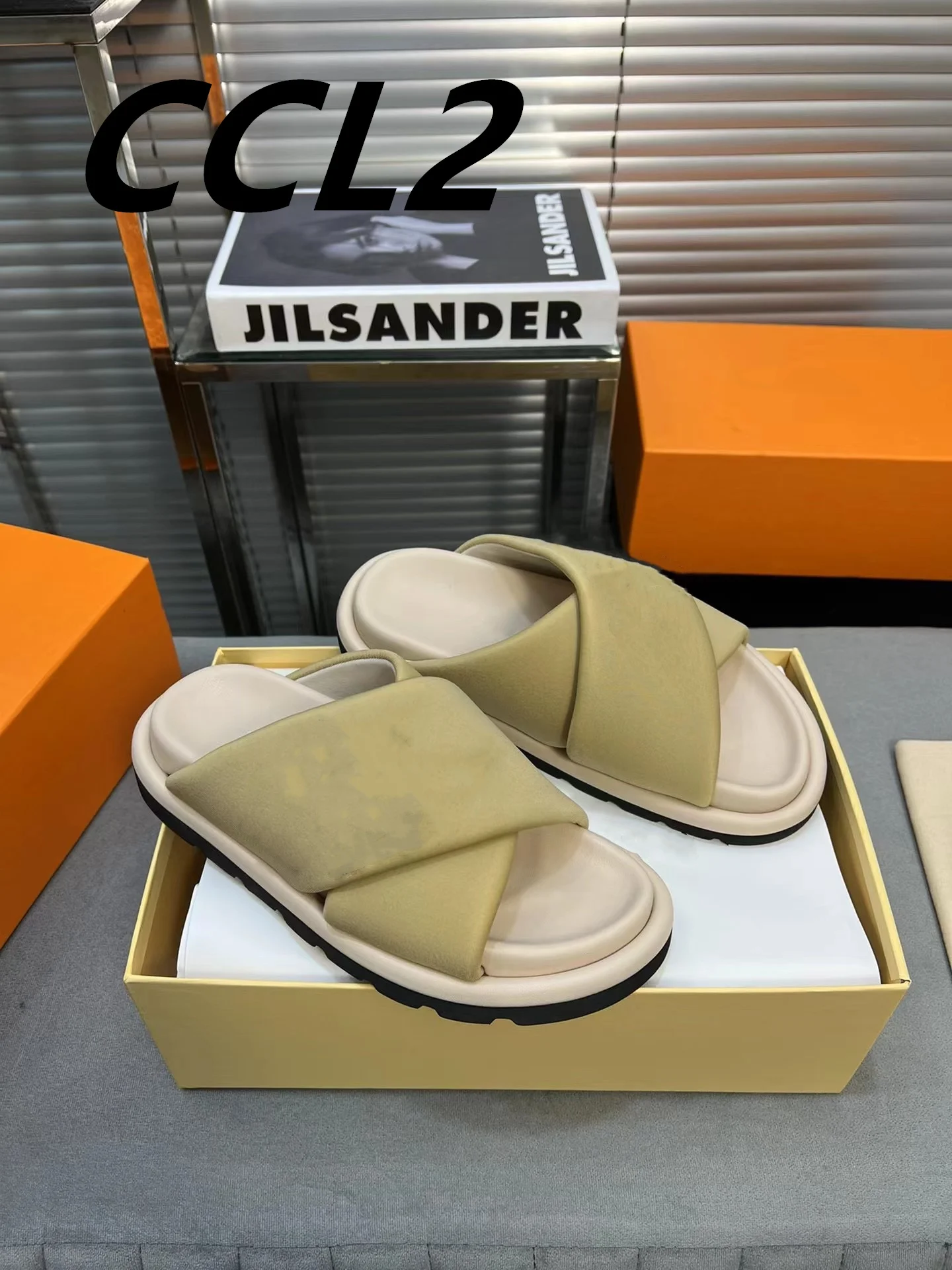 

2024 Spring/Summer new sandals, fashionable high-level sense, cowhide upper, sheepskin lining, size35-41