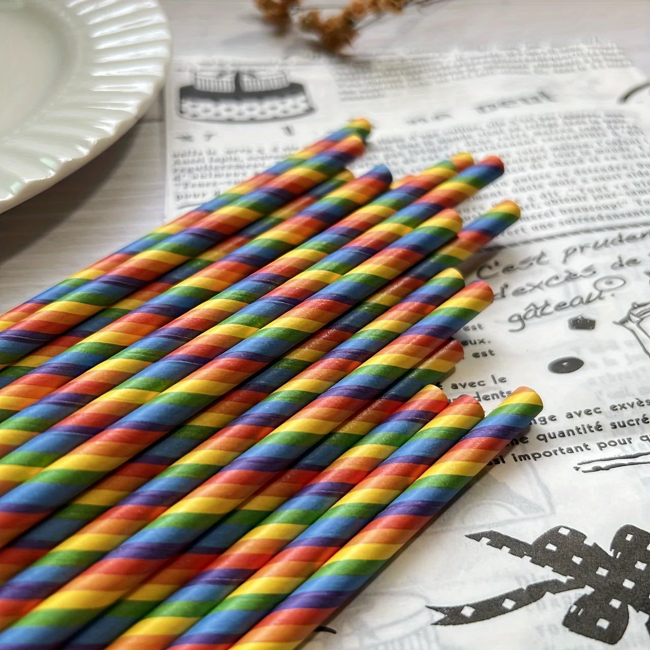 20pcs/pack, Rainbow Stripe Offset Printed Disposable Paper Straws, Table Drinks Disposable Paper Straws for Pride Day Birthday P