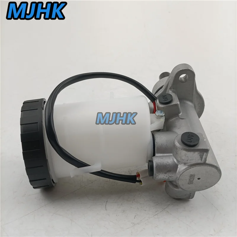 MJHK 51100-65D30-000 51100-65D30 Fit For Suzuki Grand Vitara/Sidekick Brake Master Cylinde 5110065D30000 5110065D30 51100 65D30