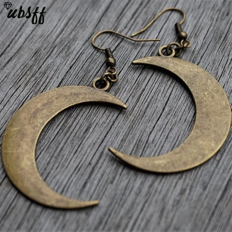 Crescent Earrings Mysterious Gothic Jewelry Moon Witch Celtic Pagan Viken Moon God Phase Witch Goddess Fashion Woman Gift