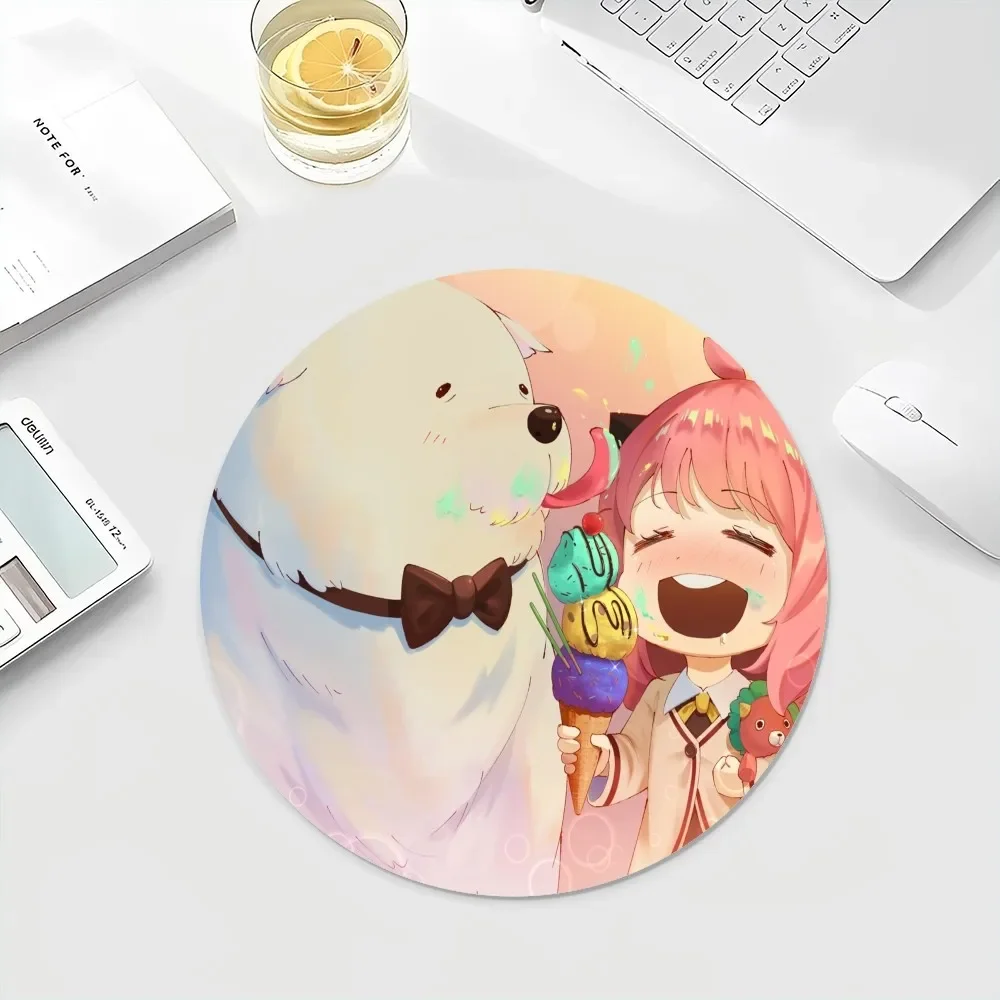 Anime Spy X Family Anti-Slip Round Kawaii Cartoon Anime Gaming Mouse Pad Keyboard Mouse Mats Deskpad Girls for Teen Bedroom 3