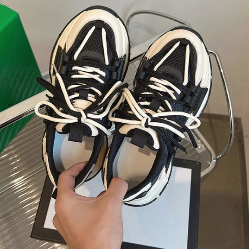

Casual Thick Bottom Mesh Breathable Running Sneakers Women 2023 New Fashion Simple All-match Frenulum Shoes for Women Autumntime
