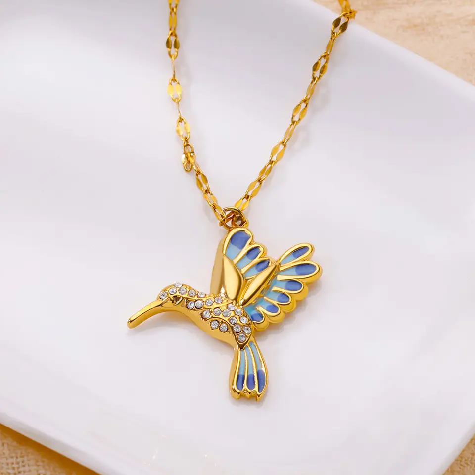 Collana Piccione In Acciaio Inox Con Placcatura Oro 18K – Ciondolo Uccello Per Donne E Bambine (Confezione Regalo DALANE)