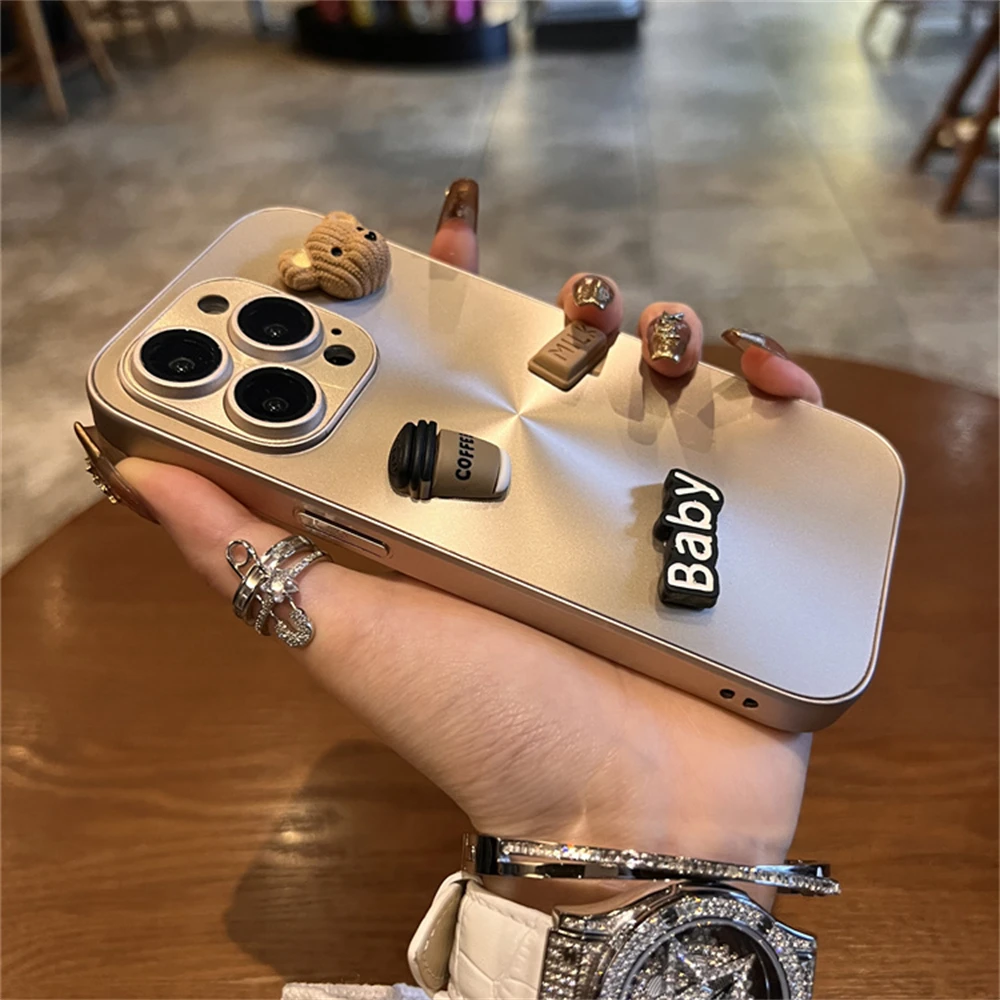 Luxuriöse süße 3D Bär Kaffee Milch Laser Aurora CD Muster Matte Hülle für iPhone 15 14 13 12 Pro Max 11 Kawaii Soft Armor Cover_voghion.com