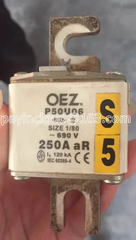 

Предохранители: OEZ P50U06 690V 250A 1/80 aR / P50U06 690V 350A 400A 450A 500A 550A 630A / P50U10 1000V 630A 1/110 aR