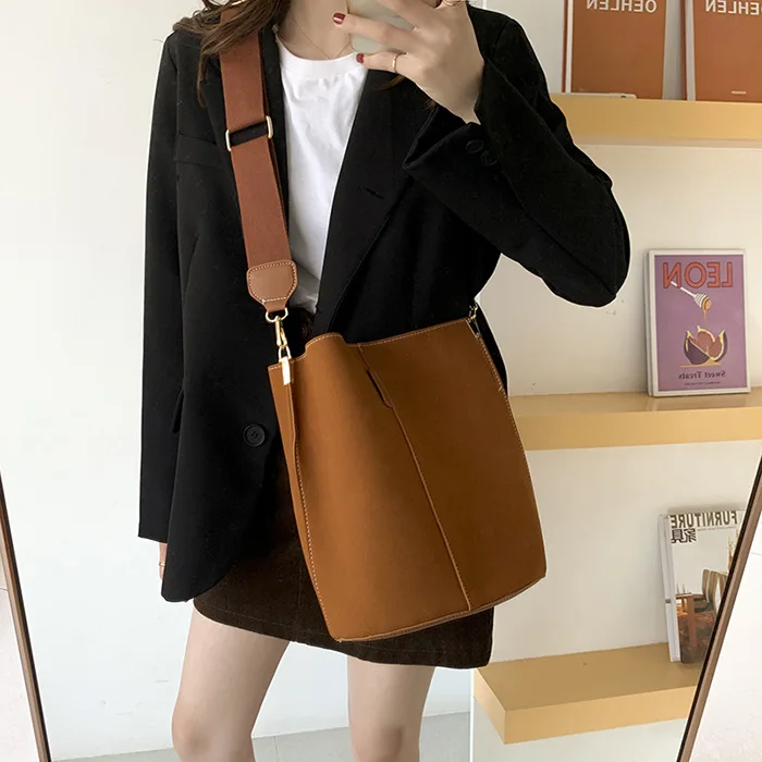 

Vintage Nubuck Pu Leather Messenger Bags For Women Luxury Handbags Women Bags Designer Large Capacity Shoulder Bucket Bags