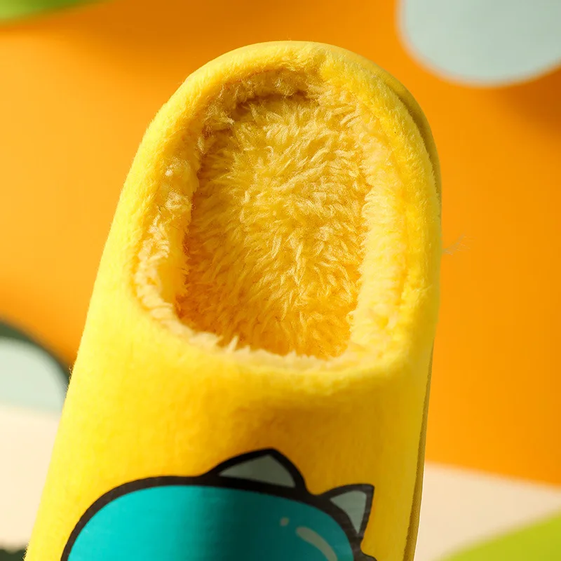 Рисунок 3 - Детские тапочки для мальчиков и девочек