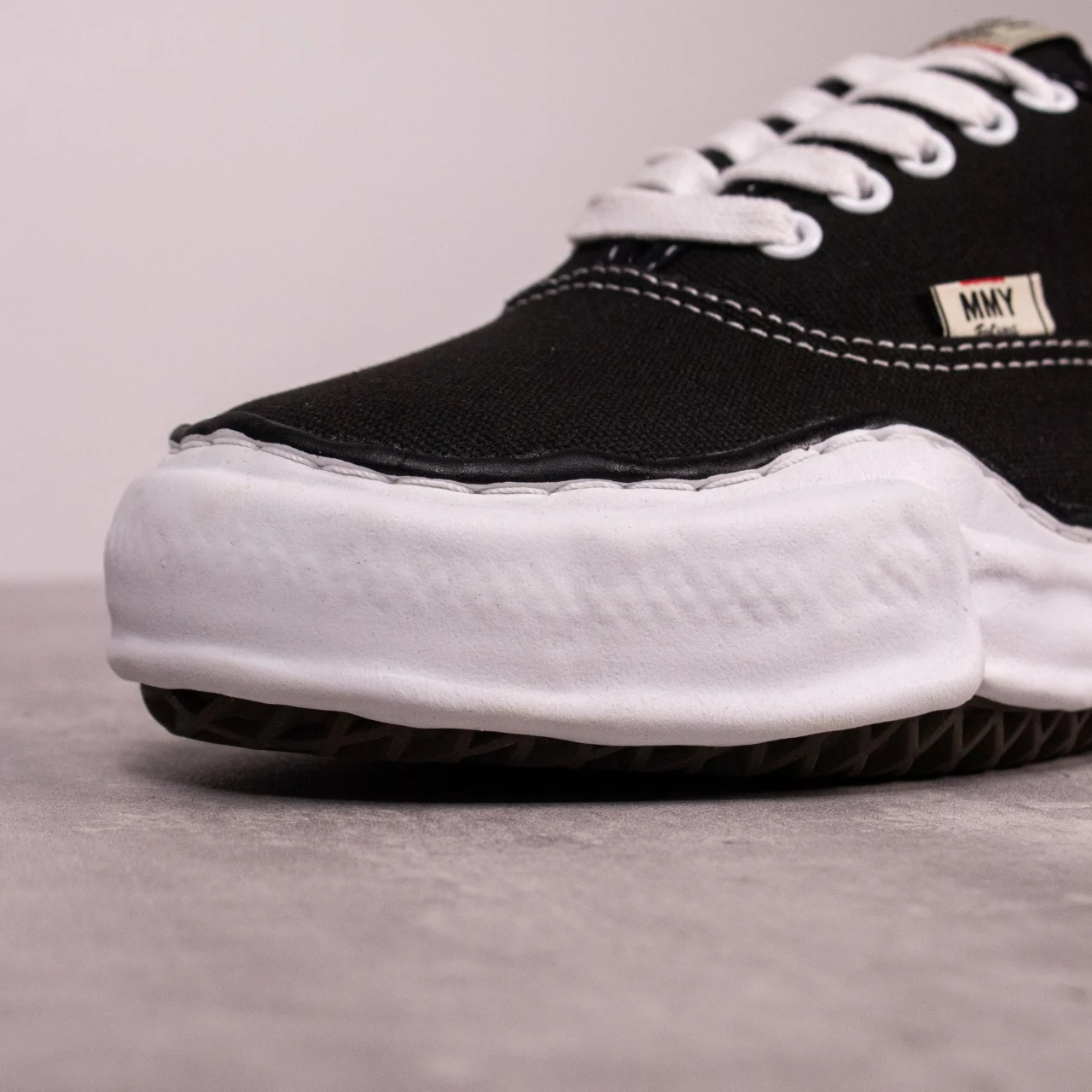 Oirginal MMYBLAKEY Skateboarding Shoes Canvas Baker Sole Vintage Casual Low top Unisex Black Era Sports Snekaer Size 36-44