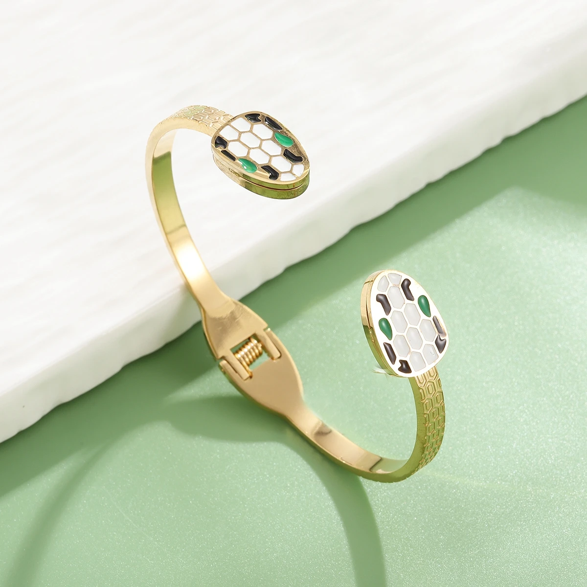 

New Brand Open Snake Stainless Steel Charm Cuff Bracelets Classic Wedding Party Cuff Bangles Women Female Jewelry Gift