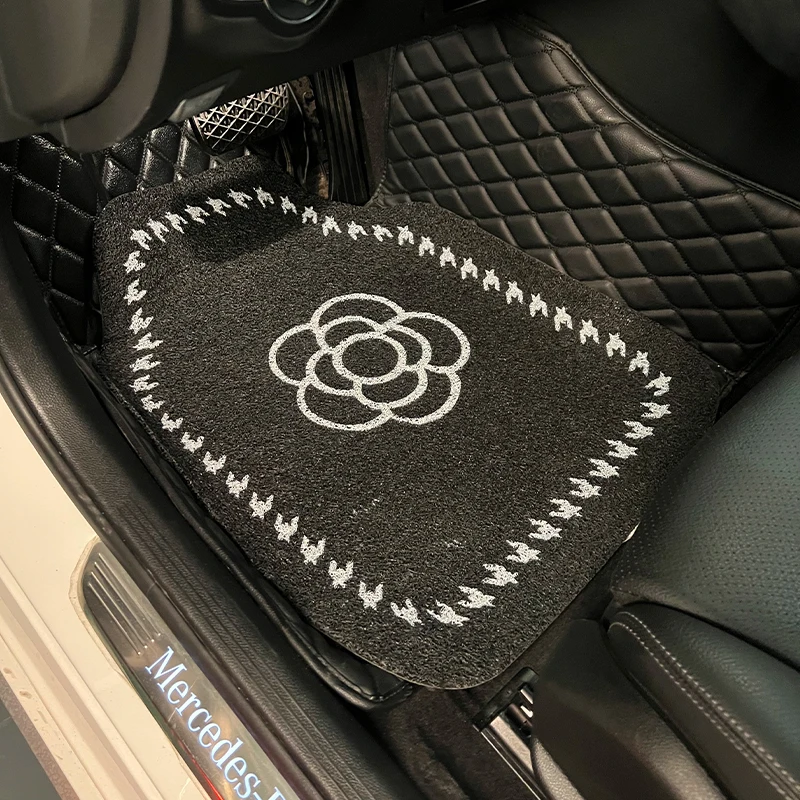 thumbnail image 1 of Alfombrilla de coche con aro de alambre, universal, para conducción principal, bonita alfombrilla de suelo con forma de camelia, antideslizante, antisuciedad, alfombrilla protectora para coche, 1 of 5