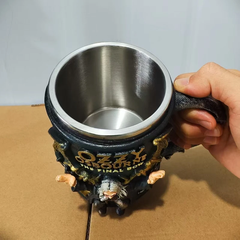 New Retro 3D Resin Mug Ozzy Osbourne The Final Bow Crafts Ornament Stainless Steel Inner Container Cup for Bar Restaurant & Home